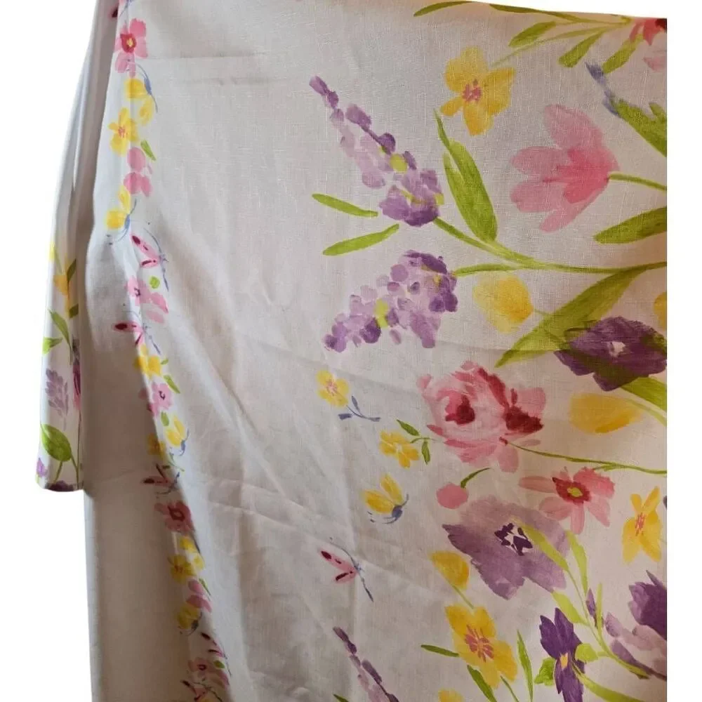 Rectangular Spring Floral Tablecloth - Picture 4 of 5